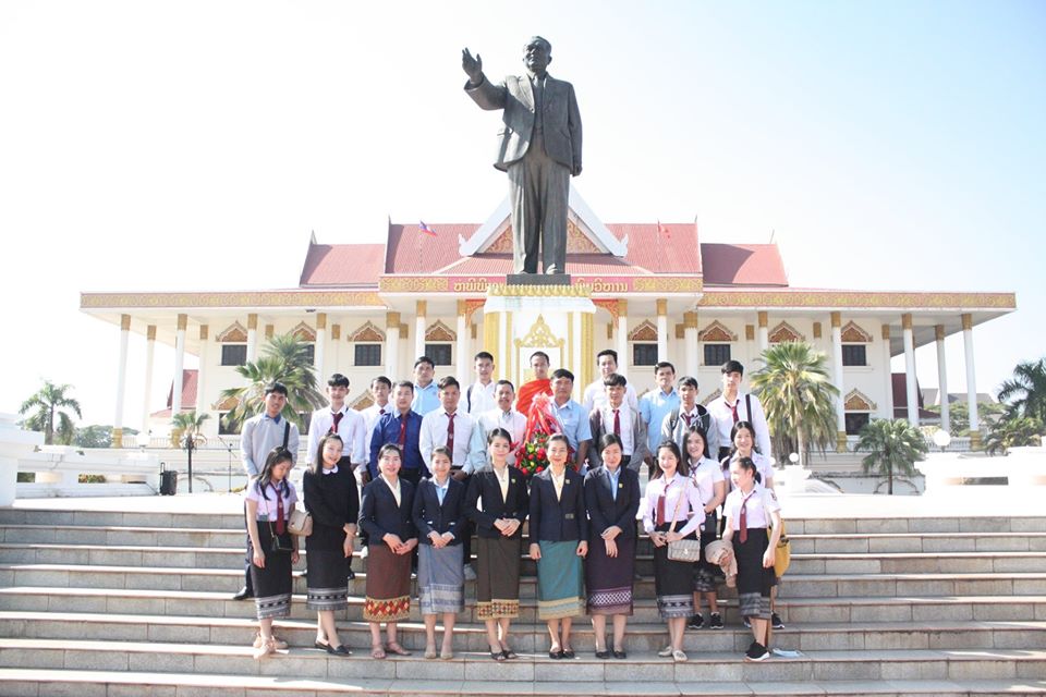 3 ອົງການຈັດຕັ້ງມະຫາຊົນພ້ອມສະມາຊິກເຂົ້າຢ້ຽມຊົມ ຫໍພິພິທະພັນ ປະທານ ໄກສອນ ພົມວິຫານ ຫຼັກ 6